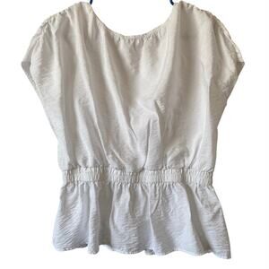 A NEW DAY NWOT White Cap Sleeve Peplum Blouse Size Medium Preppy Chic Coastal